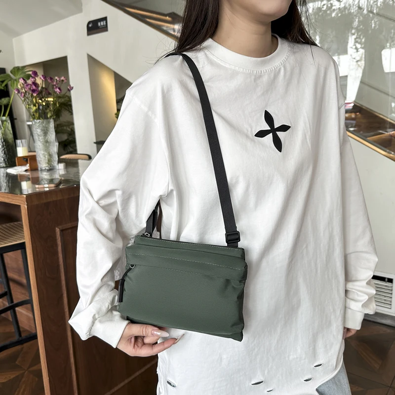 Fashion Leisure Nylon Shoulder Bag Solid Color Waterproof Cross-body Unisex Messenger Bag for Men And Women