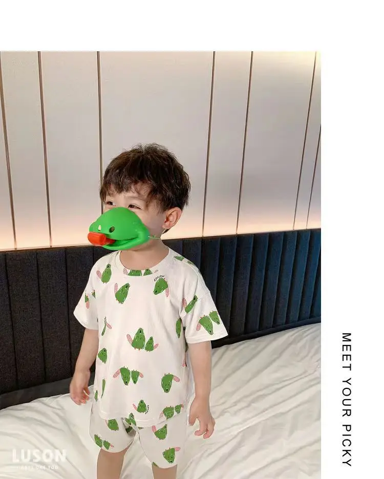 Summer Home Clothes Air-conditioned Clothes Boys and Girls Ice Silk Fabric Loose Short Sleeved Shorts Two-piece Set of Pajamas