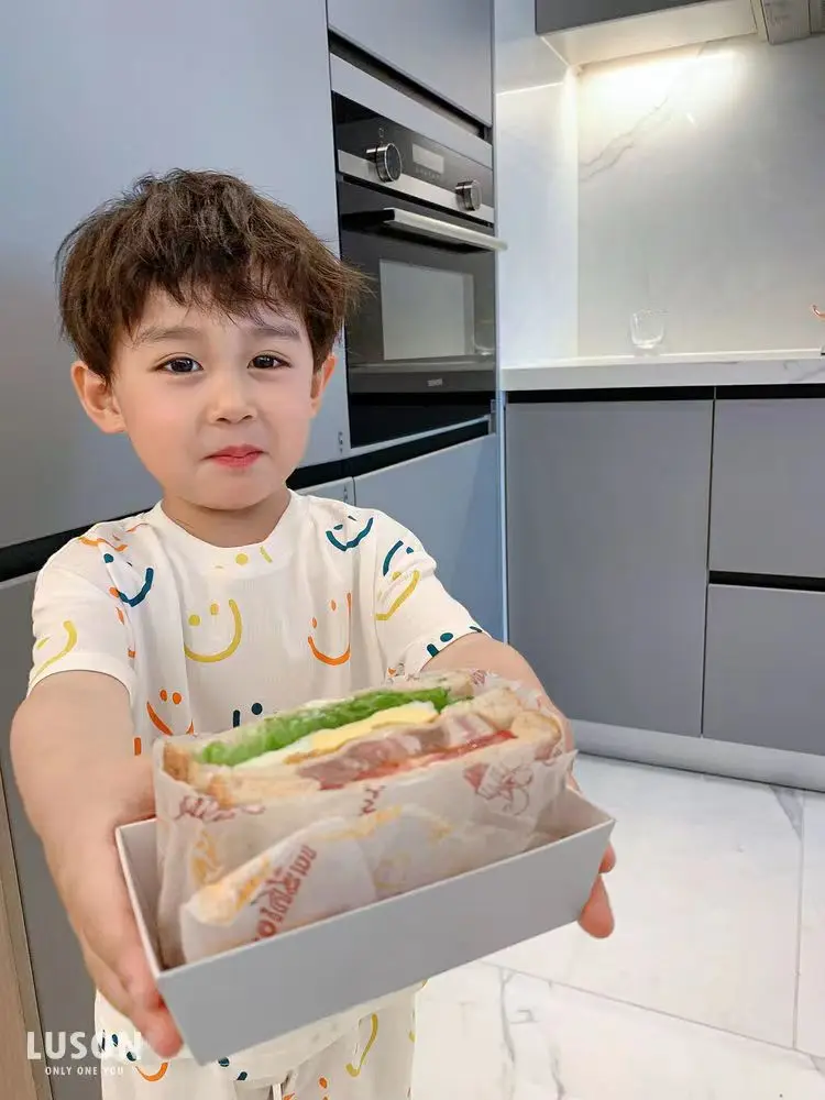 Summer Home Clothes Air-conditioned Clothes Boys and Girls Ice Silk Fabric Loose Short Sleeved Shorts Two-piece Set of Pajamas