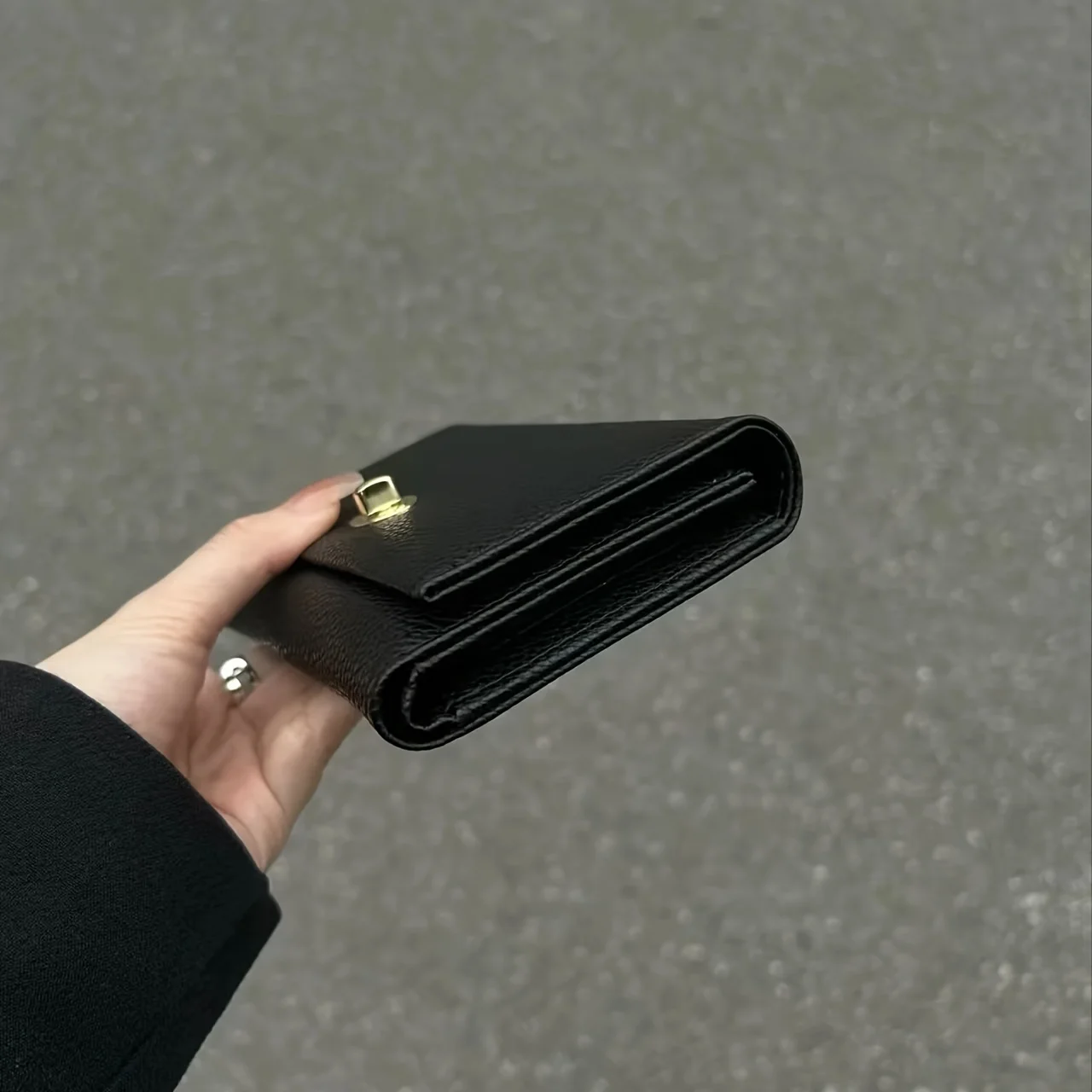 Exquisite Black Women's Wallet - Cool and Stylish Compact Card Holder Wallet, Multiple Card Slots and Short Wallet Design