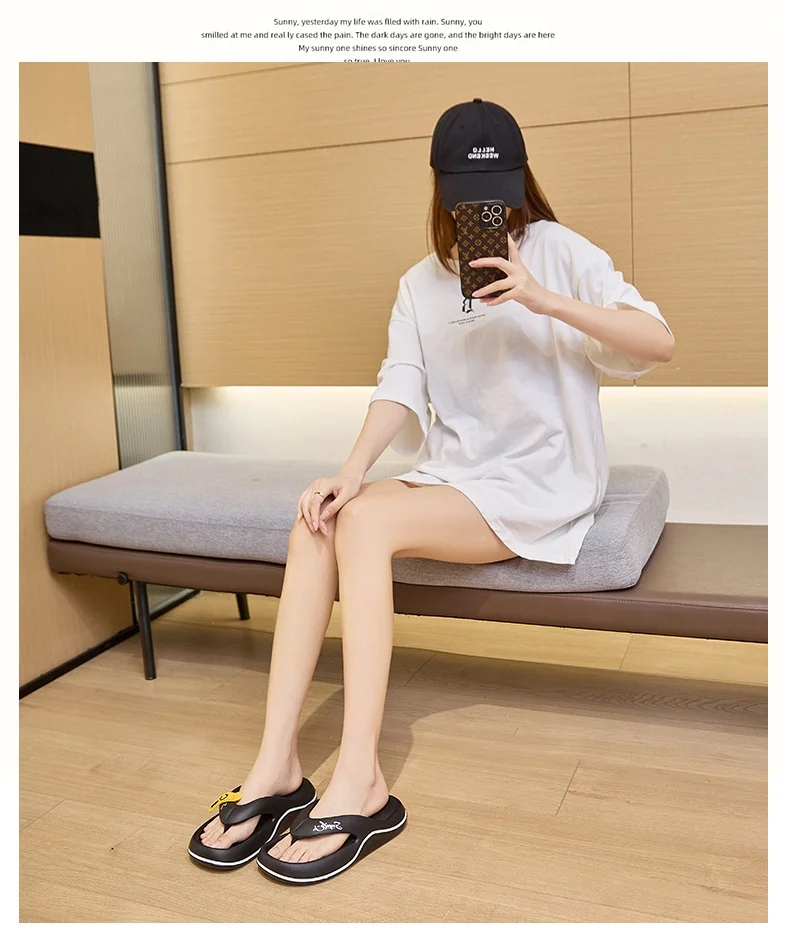 New Man Women Slippers Flip Flops Indoor Outdoor Beach Sandals Super Soft Bottom Slides Non-slip Thick Soled Women Slippers