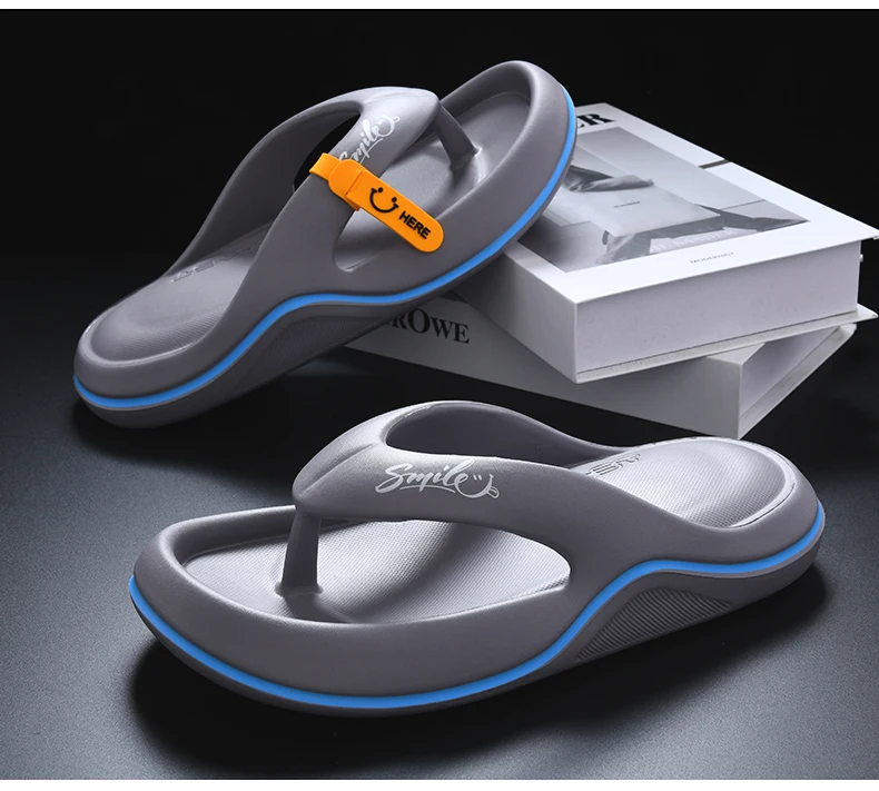 New Man Women Slippers Flip Flops Indoor Outdoor Beach Sandals Super Soft Bottom Slides Non-slip Thick Soled Women Slippers
