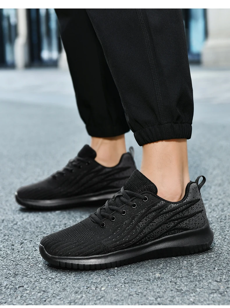 Chef Shoes Non-Slip Four Seasons Breathable Hotel Kitchen Work Shoes Light Outdoor Men's Plus Size Casual Sports Walking Shoes
