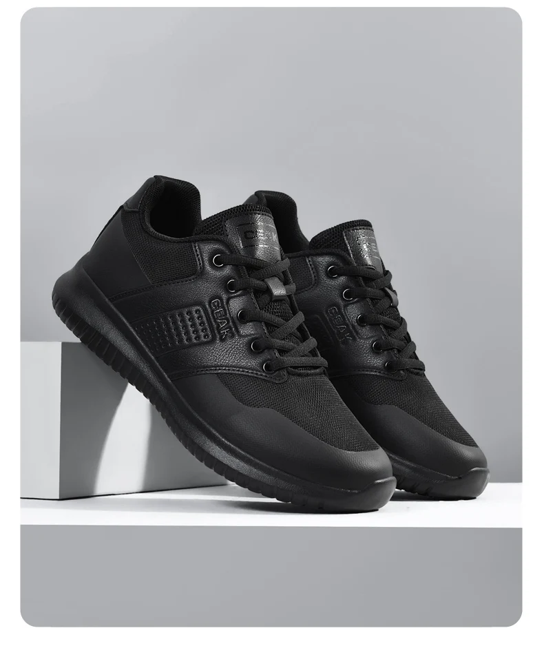 Chef Shoes Non-Slip Four Seasons Breathable Hotel Kitchen Work Shoes Light Outdoor Men's Plus Size Casual Sports Walking Shoes