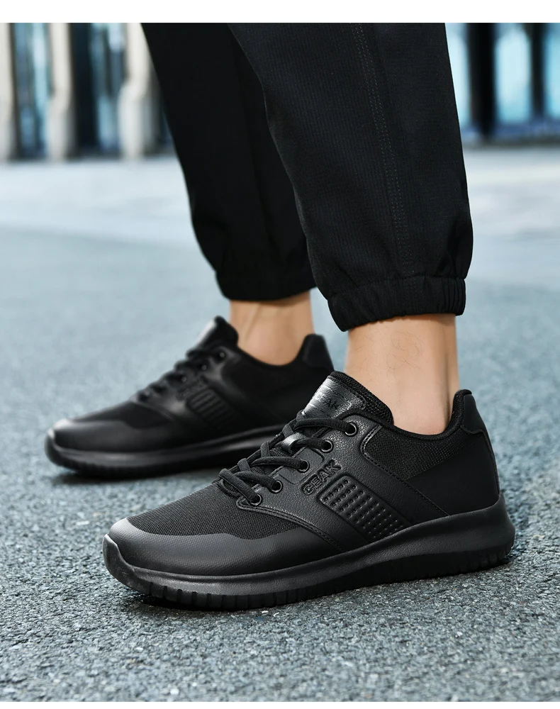 Chef Shoes Non-Slip Four Seasons Breathable Hotel Kitchen Work Shoes Light Outdoor Men's Plus Size Casual Sports Walking Shoes