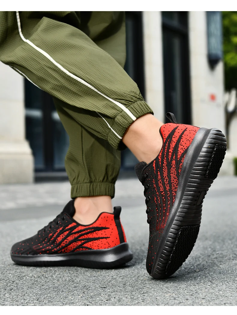 Chef Shoes Non-Slip Four Seasons Breathable Hotel Kitchen Work Shoes Light Outdoor Men's Plus Size Casual Sports Walking Shoes