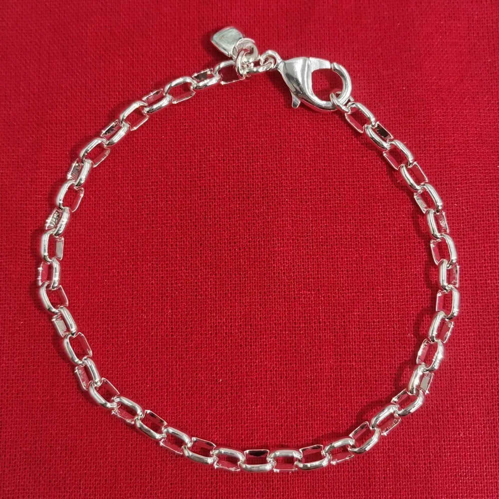 The Best-selling Niche Design DIY Simple and Unique Bracelet Accessories, Letter Pendants, Jewelry Gifts in The Summer of 2025