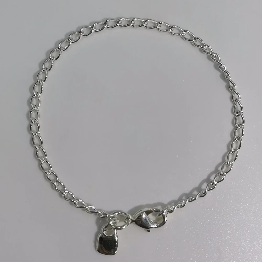 The Best-selling Niche Design DIY Simple and Unique Bracelet Accessories, Letter Pendants, Jewelry Gifts in The Summer of 2025