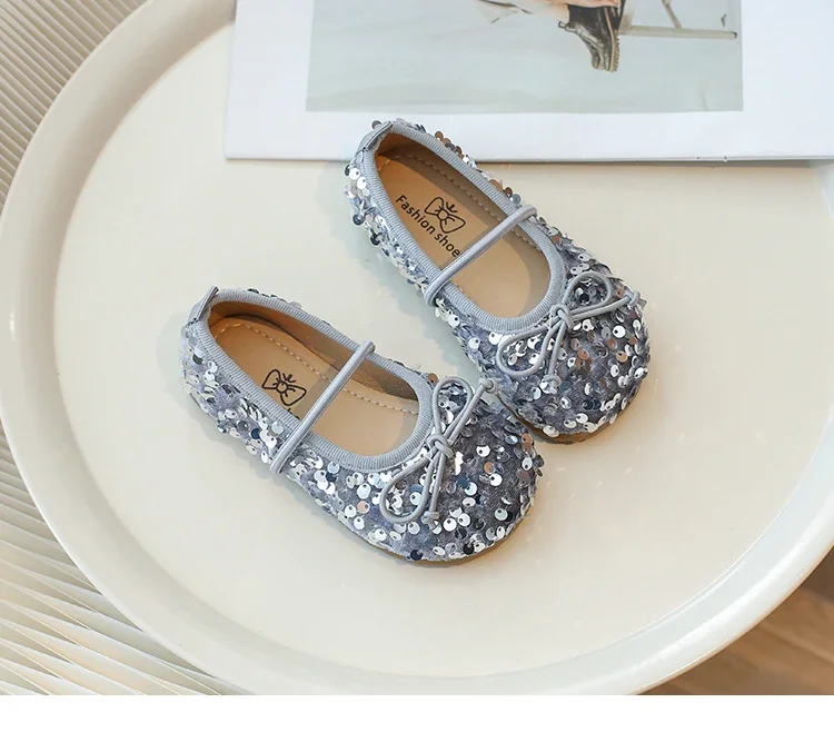Girls' Shoes 2025 Spring New Fashion Little Girl Sequin Princess Shoes Soft Sole Girls' Shallow Mouth Single Shoes Breathable