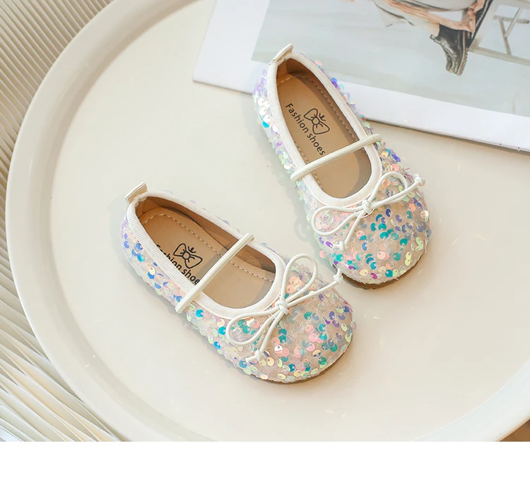 Girls' Shoes 2025 Spring New Fashion Little Girl Sequin Princess Shoes Soft Sole Girls' Shallow Mouth Single Shoes Breathable