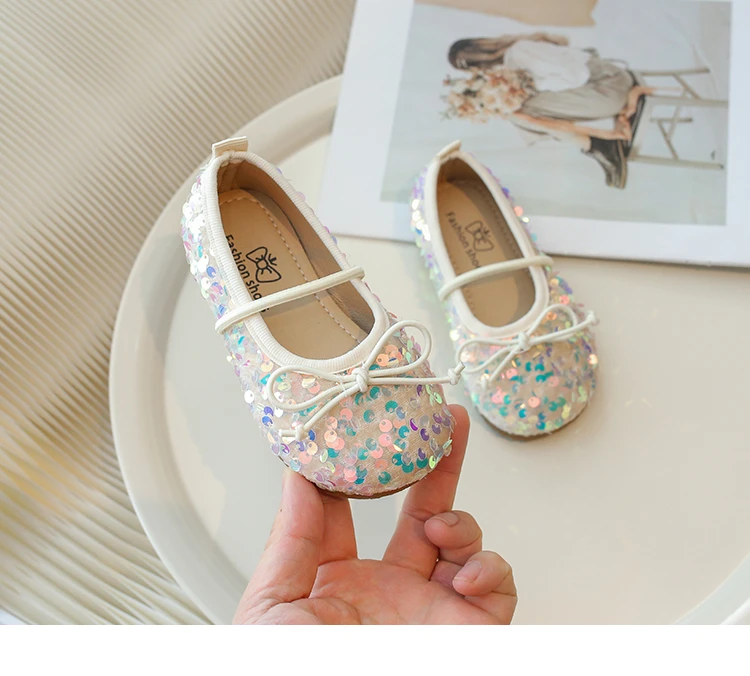 Girls' Shoes 2025 Spring New Fashion Little Girl Sequin Princess Shoes Soft Sole Girls' Shallow Mouth Single Shoes Breathable