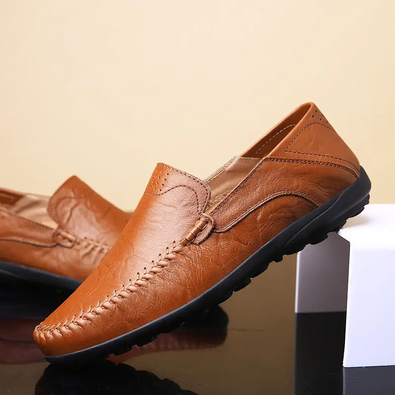New Autumn Men Leather Shoes Fashion Leather High Quality Footwear British Style Male Casual Flat Comfortable Light Sneakers