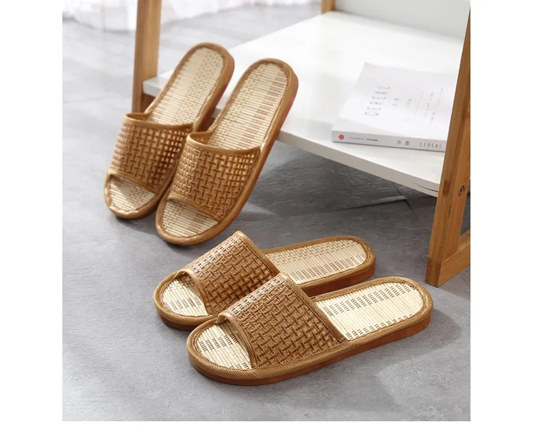 Bamboo & Rattan Summer Slippers for Women/Men - Breathable Couple Sandals, Soft Sole Anti-Slip Indoor Slides for Home/Beach