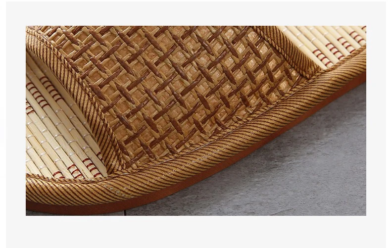Bamboo & Rattan Summer Slippers for Women/Men - Breathable Couple Sandals, Soft Sole Anti-Slip Indoor Slides for Home/Beach