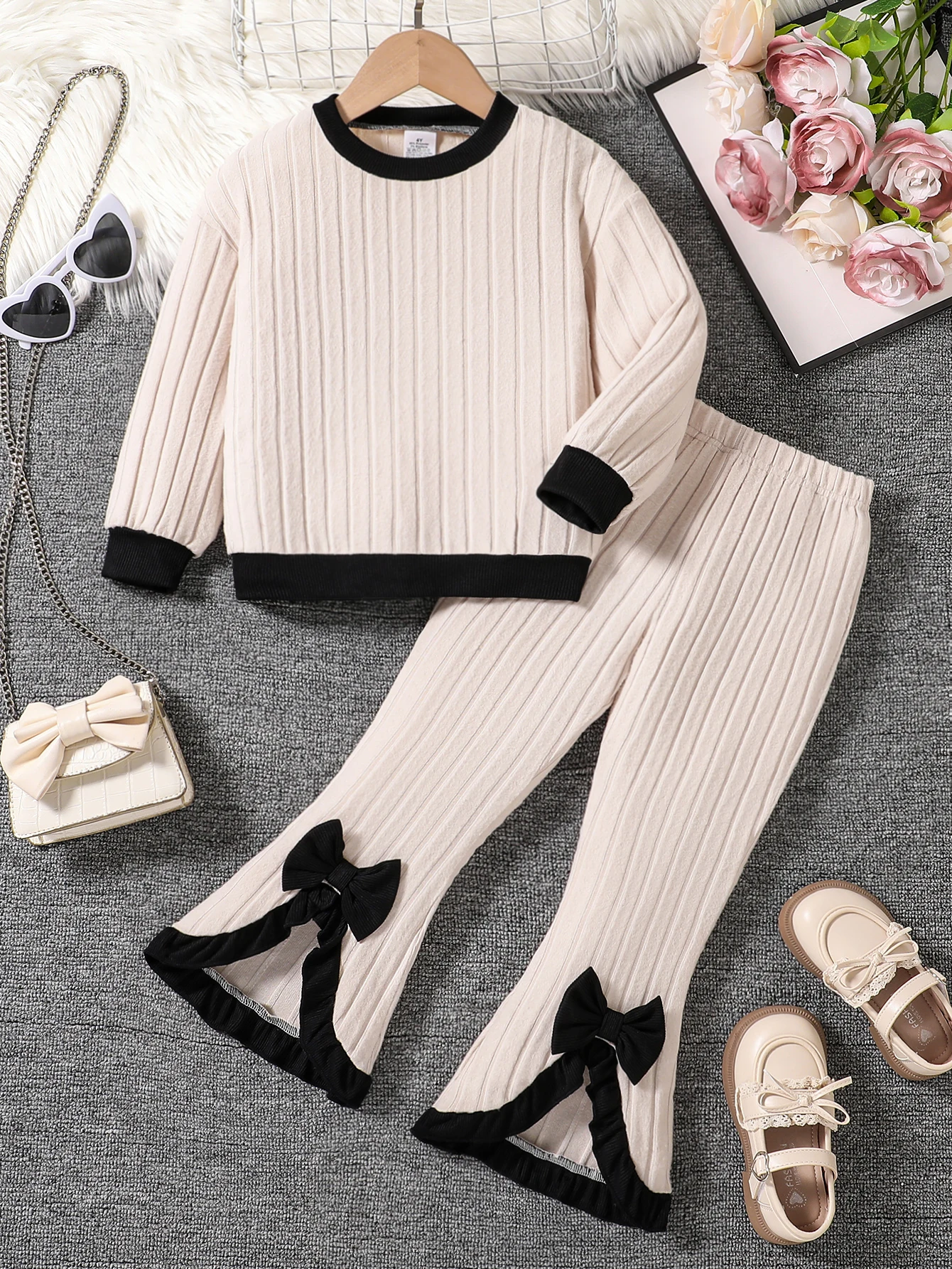 2-Piece Spring and Autumn Fashion Set for Girls Aged 4-8, Featuring a Round-Neck Knitted Top and Loose Knitted Pants, Suitable as Eid, Easter, Carnival, Spring Festival, or Holiday Gifts
