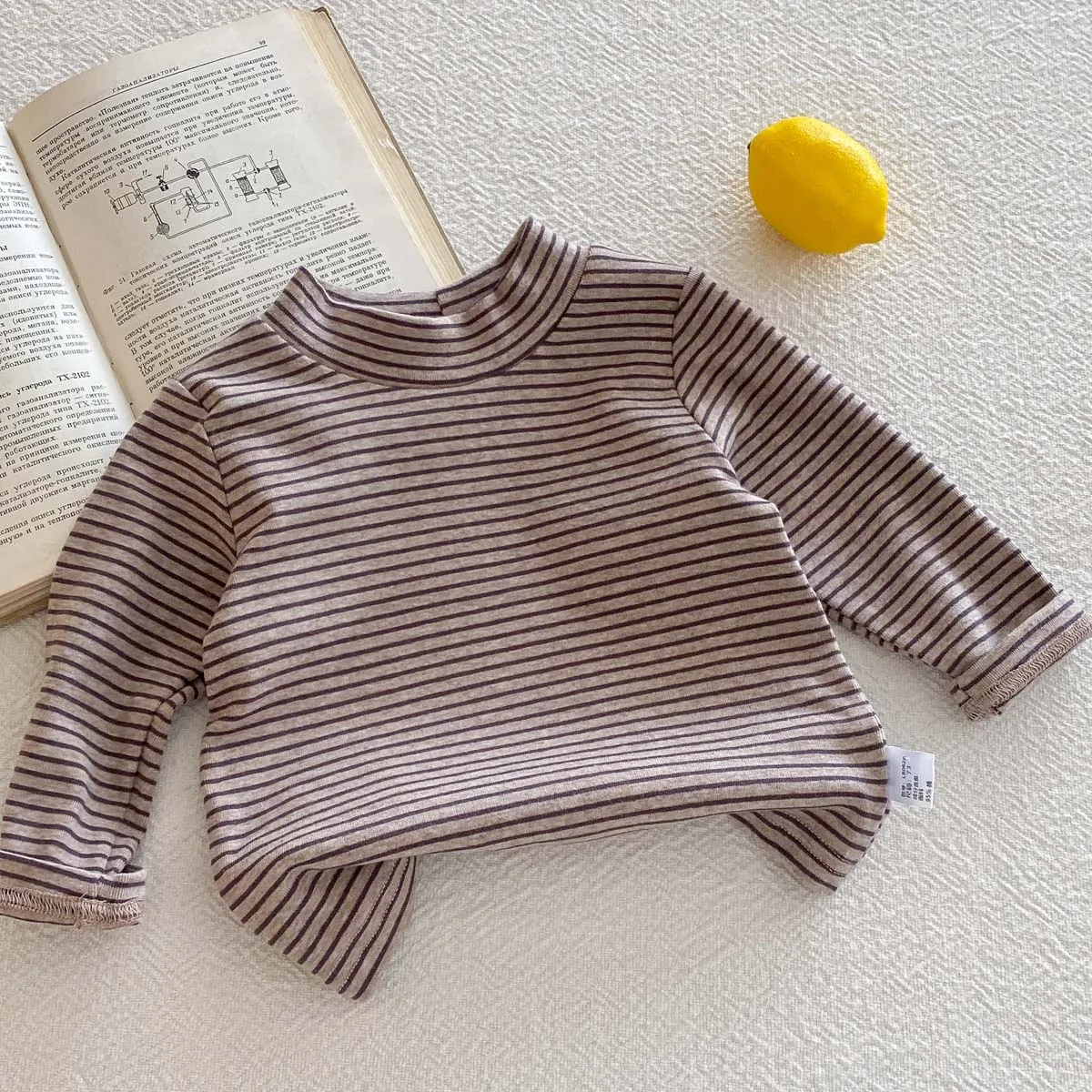 Children's autumn and winter striped semi-high collar long sleeve base shirt, male and female baby autumn and winter striped bas