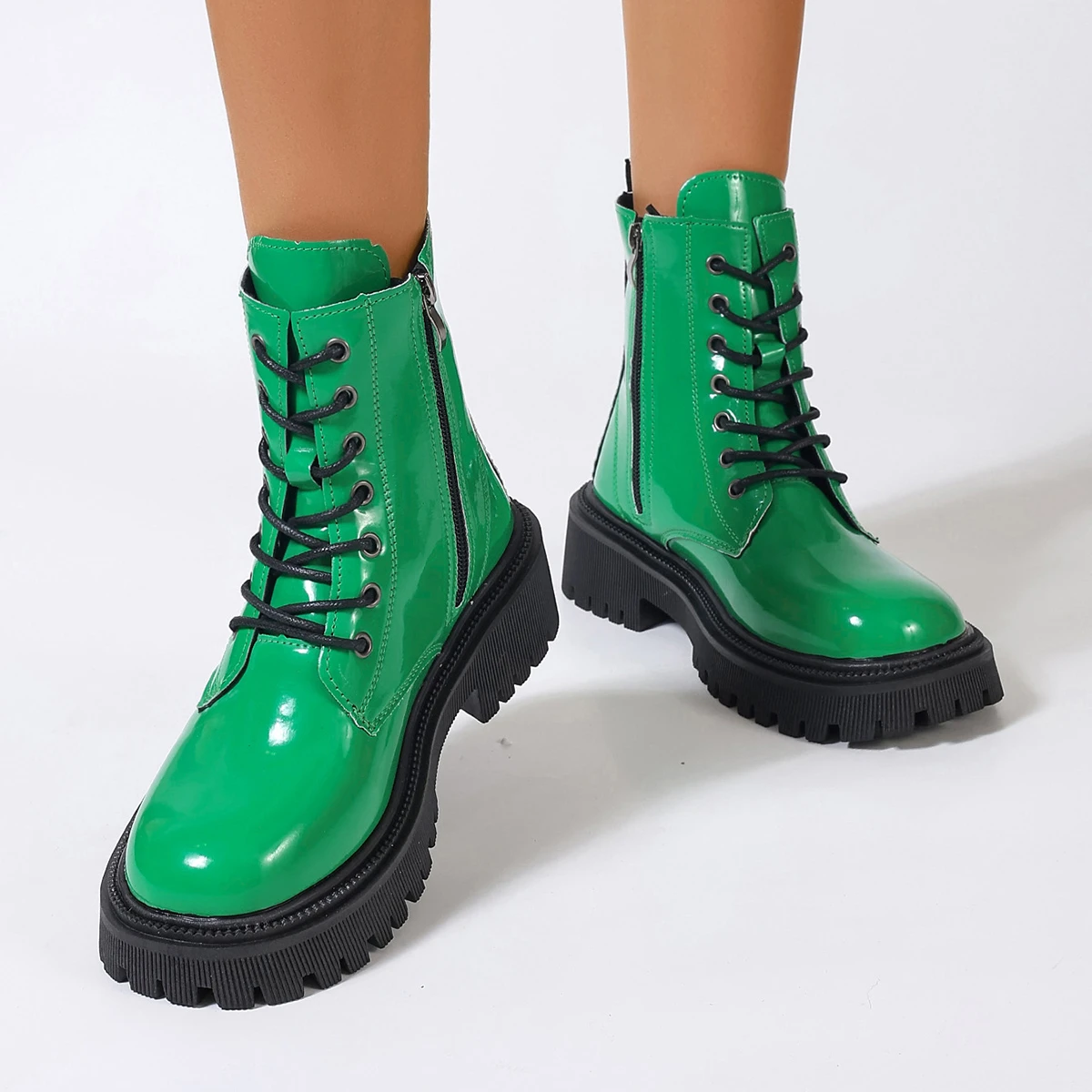 Fashionable New Comfortable Thick Soled Wear-resistant Women's Boots Sexy and Elegant in Winter Solid Color Casual Short Boots
