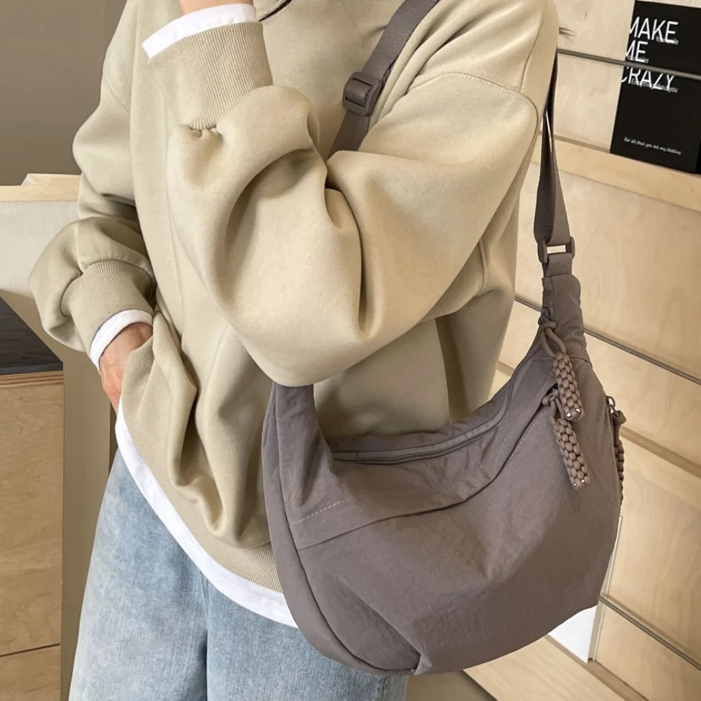 New Fashion Canvas Crossbody Bags Korean Simplified Shoulder Bag Large Capacity Sports Hobos Bag Solid Color Dumpling Bag