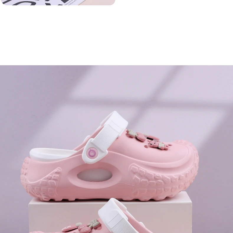 Women's Cute 2025 New Summer Outer Wear Lightweight Non-Slip Thick-Soled Toe-Cap Slippers Fashionable Beach Sandals
