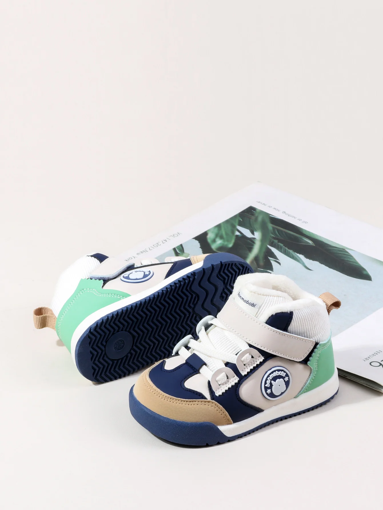 Hot Selling BaBy Unisex First Walking Toddler Shoes Fashion Style Fleece-lined Design For Winter And Autumn 0-4 Years Old