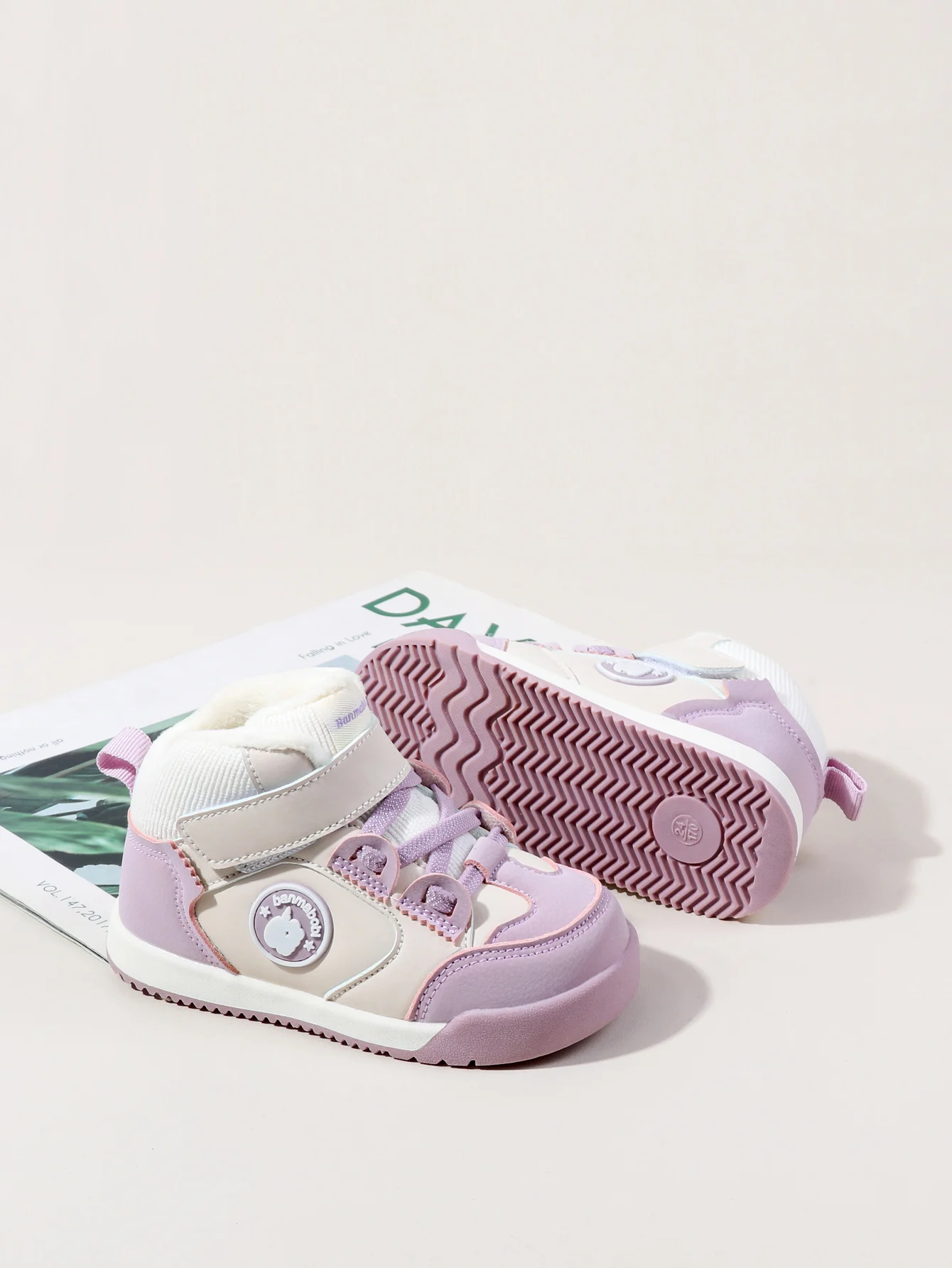 Hot Selling BaBy Unisex First Walking Toddler Shoes Fashion Style Fleece-lined Design For Winter And Autumn 0-4 Years Old