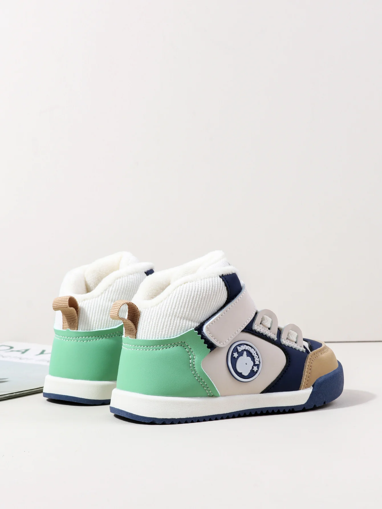 Hot Selling BaBy Unisex First Walking Toddler Shoes Fashion Style Fleece-lined Design For Winter And Autumn 0-4 Years Old
