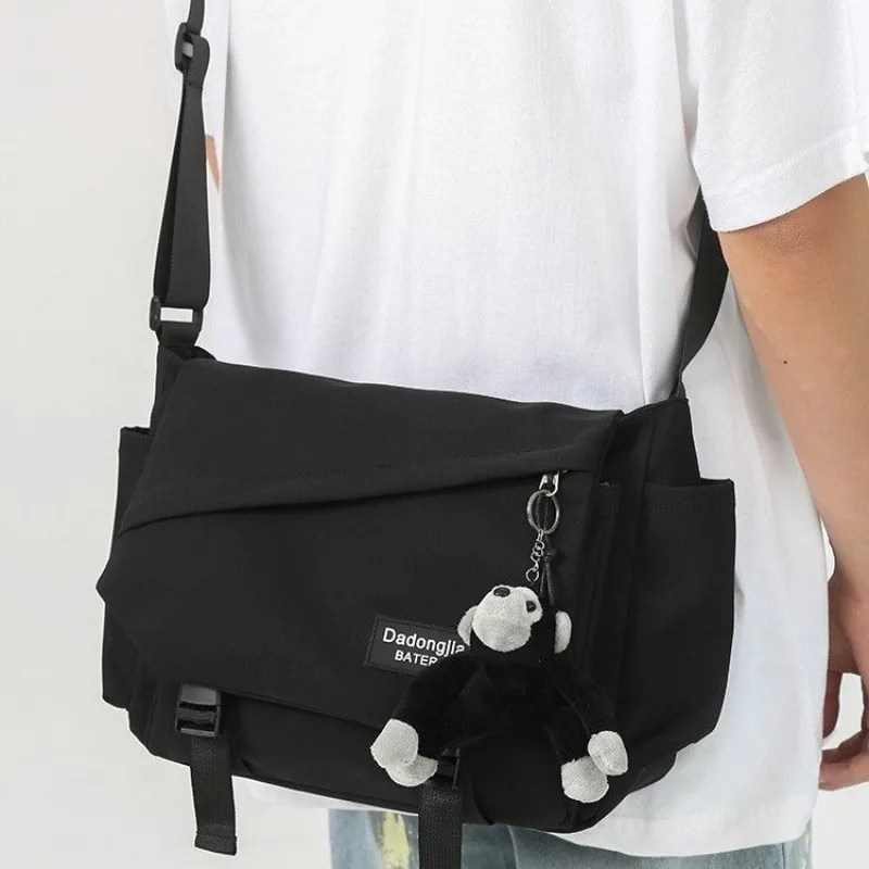 2025 New Men's crossbody bag shoulder bag practical large-capacity backpack men's bag commuter waterproof casual flat school bag