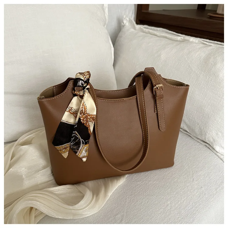 Fashion Stylish Silk Scarf Tote Bag, Spacious Capacity Shoulder Bags, Elegant Underarm Bag, Versatile Commute Handbag for Women