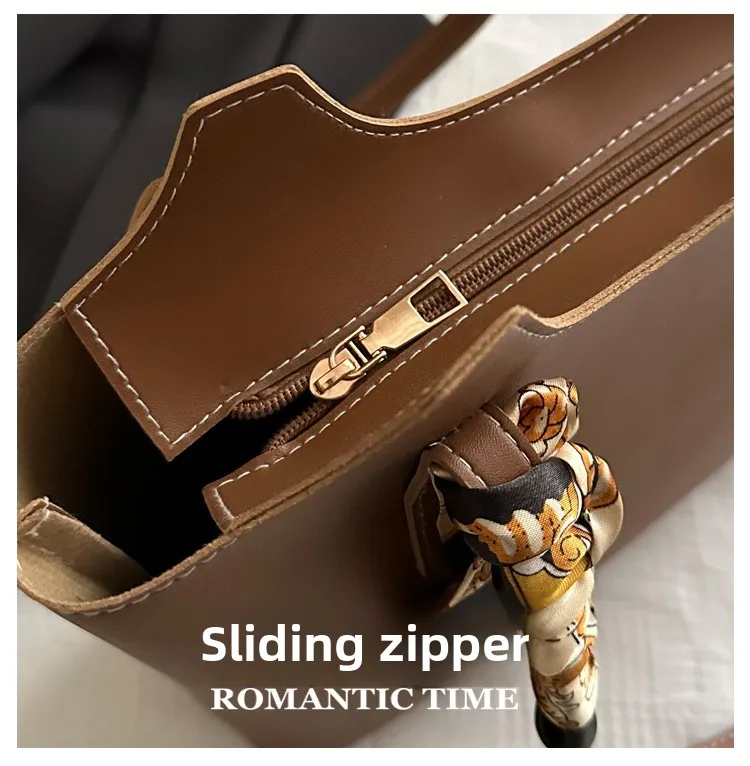 Fashion Stylish Silk Scarf Tote Bag, Spacious Capacity Shoulder Bags, Elegant Underarm Bag, Versatile Commute Handbag for Women