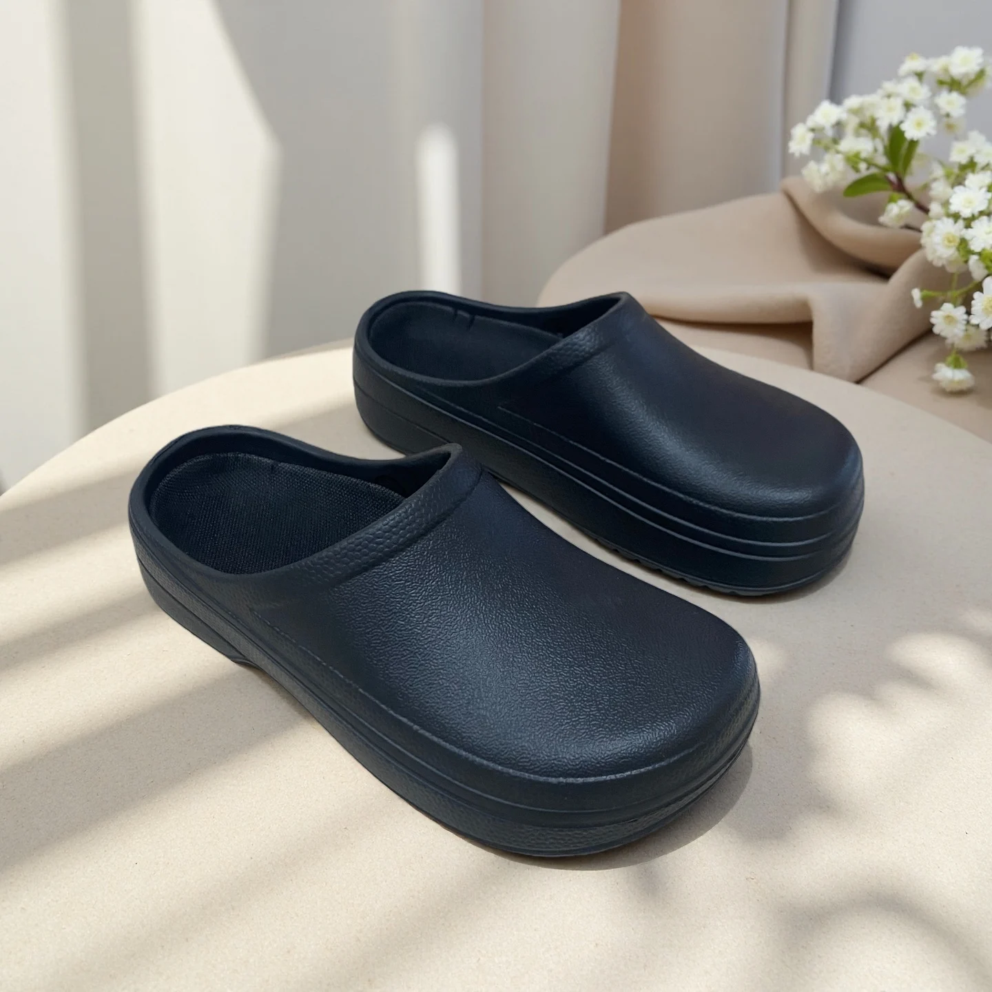 Women's Eva Nurse Clogs with Cushioning Insoles — Lightweight, Non-Slip Slip-On Medical Slippers Suitable for Hospital Indoor and Outdoor Use