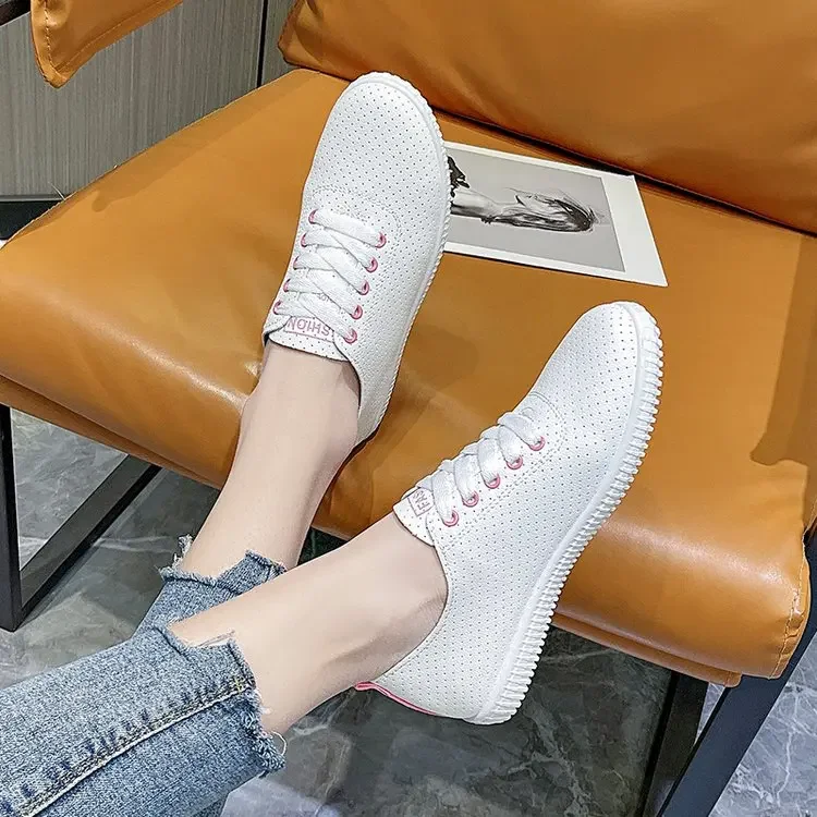 Women's Vulcanized Shoes Breathable Comfortable Hole Outdoor Sports Shoes Summer Running Shoes Fashion Board Shoes Thick Sole