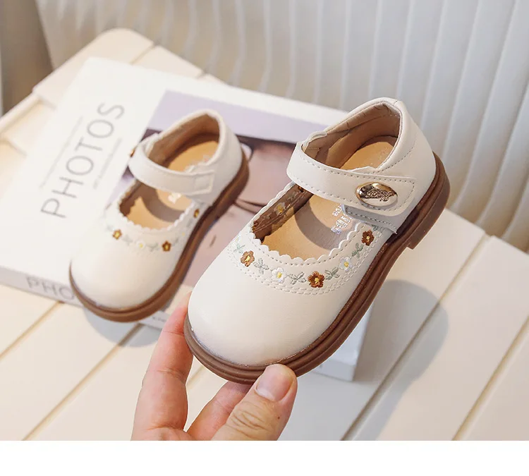 Children's Leather Shoes Spring Autumn Versatile Kids Mary Jane Shoes Fashion Embroidered Flower Causal Princess Shoes for Girls