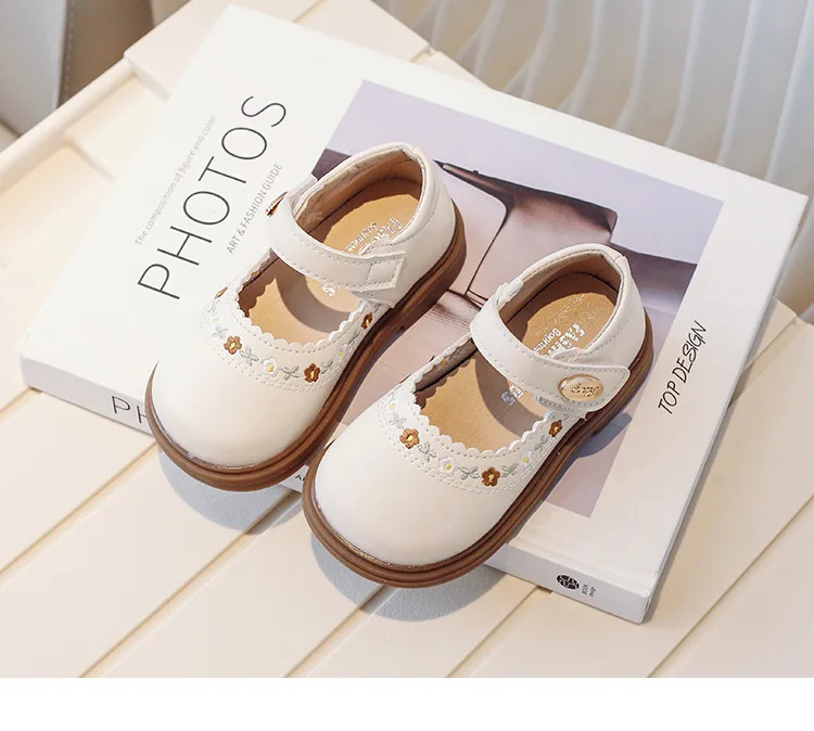 Children's Leather Shoes Spring Autumn Versatile Kids Mary Jane Shoes Fashion Embroidered Flower Causal Princess Shoes for Girls