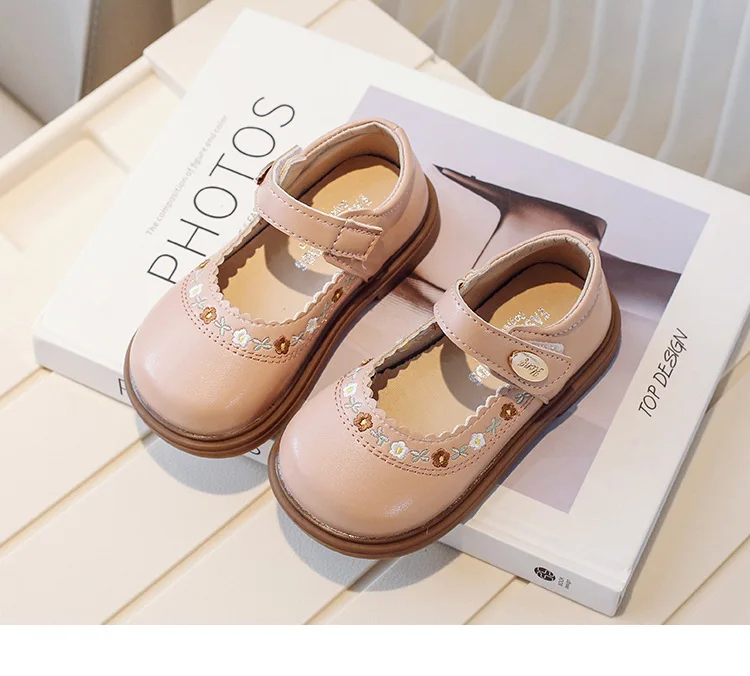 Children's Leather Shoes Spring Autumn Versatile Kids Mary Jane Shoes Fashion Embroidered Flower Causal Princess Shoes for Girls