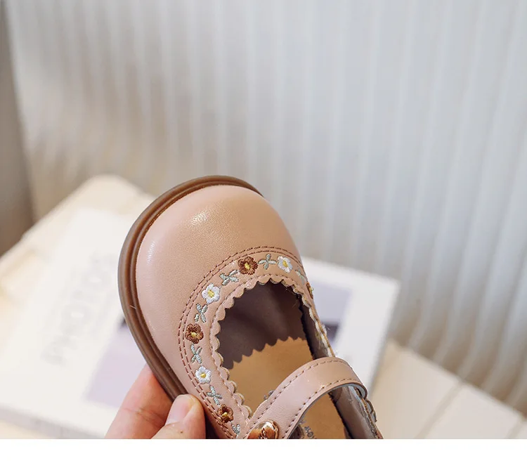 Children's Leather Shoes Spring Autumn Versatile Kids Mary Jane Shoes Fashion Embroidered Flower Causal Princess Shoes for Girls
