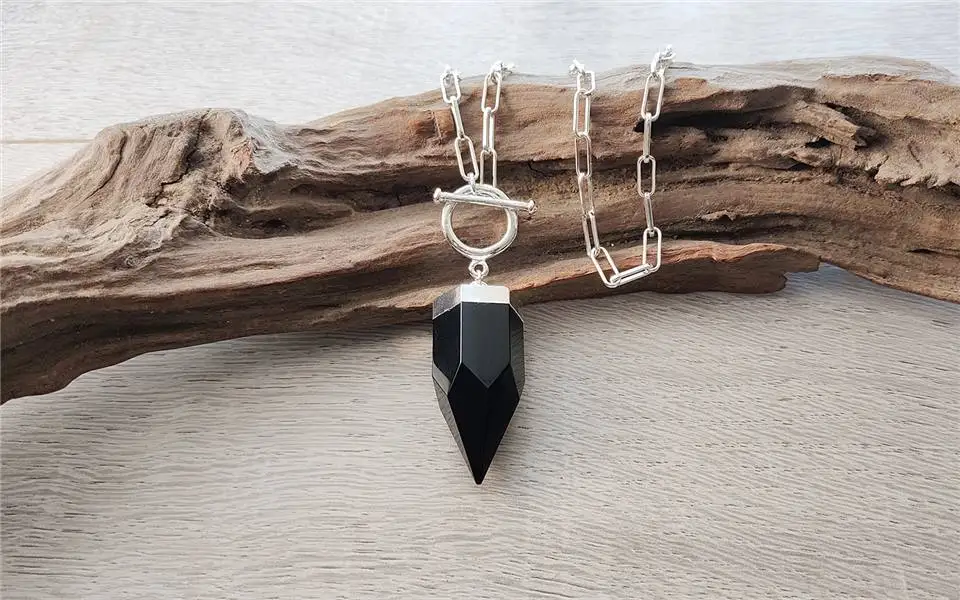 FUWO 1Pc Obsidian Crystal Pointed Necklace,Silver Plated Square Chain, Black and White Classic Semi Precious Stone Gift NC41
