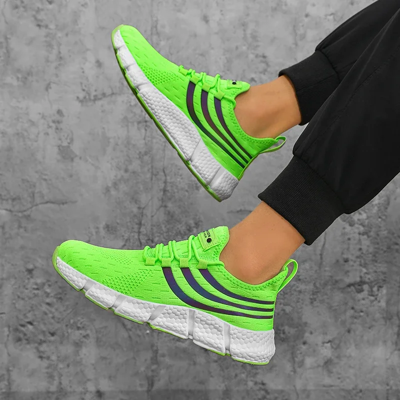 Men Casual Sports Shoes Breathable Lightweight Sneakers Anti-slip Flats Outdoor Running Walking Tenis Athletic Jogging Shoes
