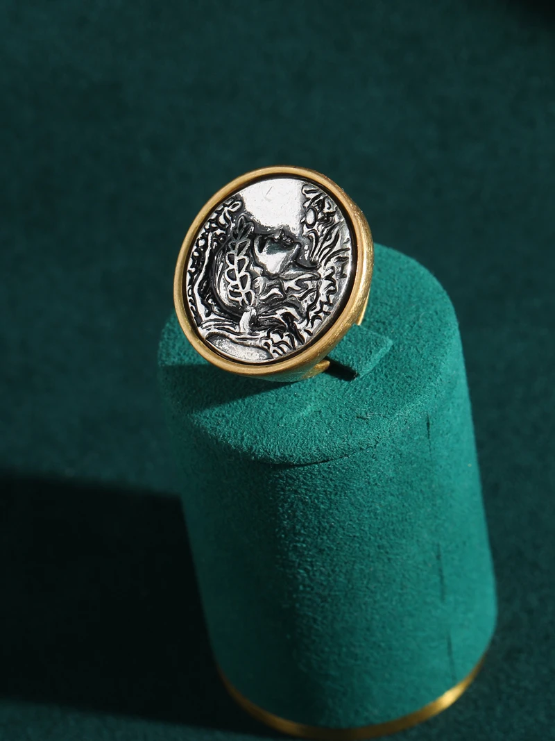 Vintage Beauty Portrait Antique Coin Engagement Ring For Woman Gold Color Accessories Luxury Dubai Indian Jewelry 2025 Trend