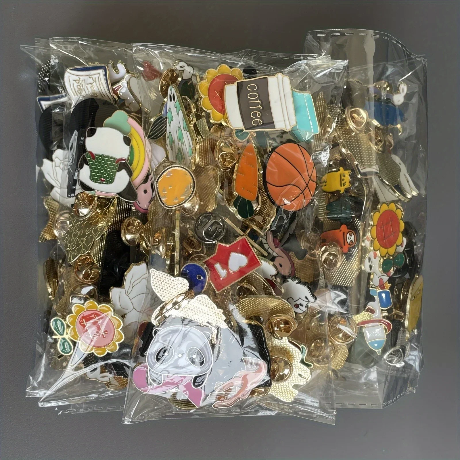 30pcs Cartoon Brooches Enamel Pins Retro Punk Dark Color Collar Corsage Shirt Hat Jacket Pin Badge Cartoon Bag Metal Pins Sets