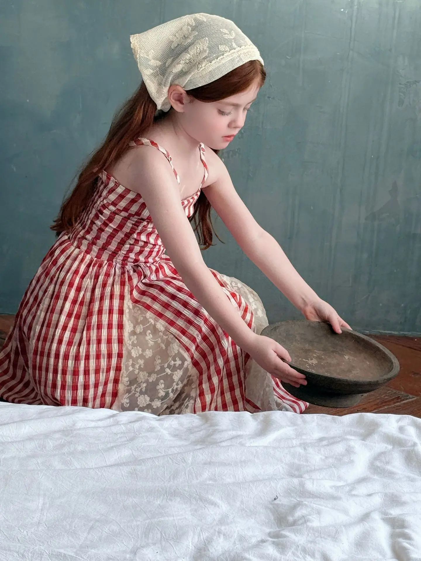 2026 Summer New Children Fairy Long Dress for Girls French Red Checkered Lace Splicing Lace Strap Dress