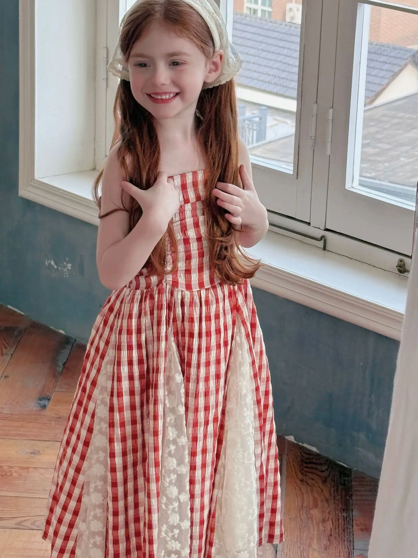 2026 Summer New Children Fairy Long Dress for Girls French Red Checkered Lace Splicing Lace Strap Dress