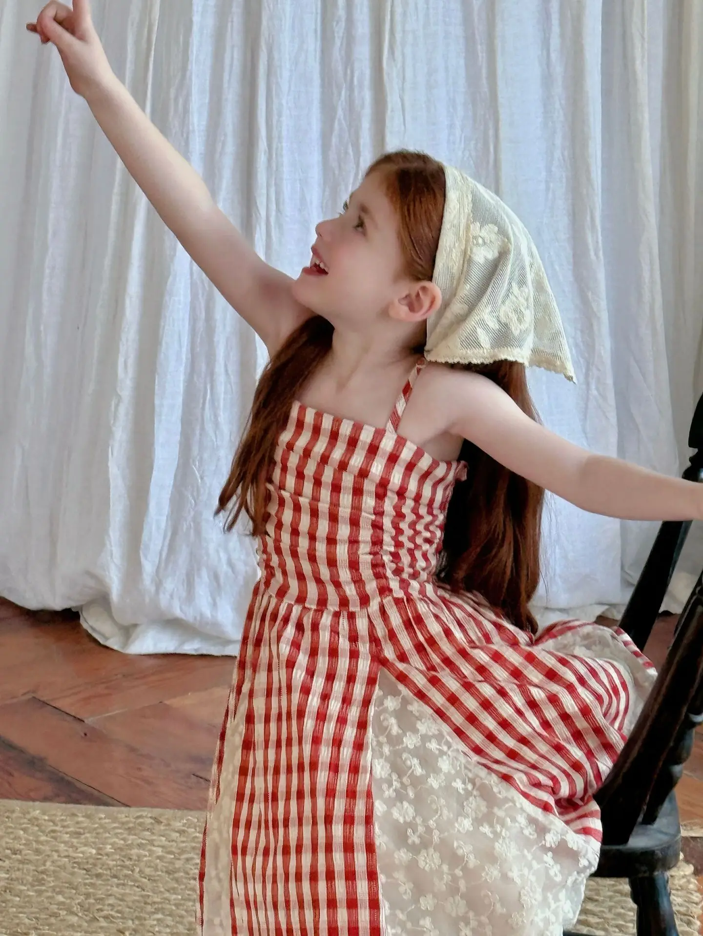 2026 Summer New Children Fairy Long Dress for Girls French Red Checkered Lace Splicing Lace Strap Dress