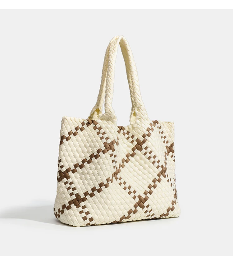 Large Size Women's Neoprene Tote Bag Fashion Hand-Woven Bag 2024 Hot Product with Large Volume for Stylish Storage