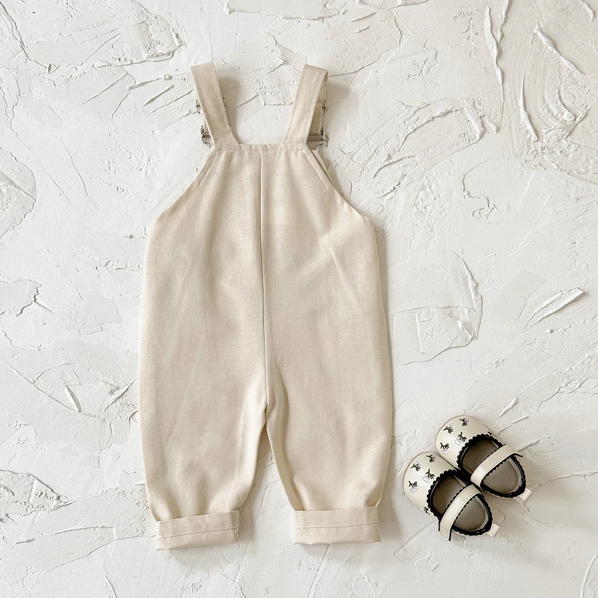 Summer Hot Baby Suspender Pants Sleeveless Flower Embroidery Loose Overalls Romper Girls Jumpsuits Boys Clothes with Pockets