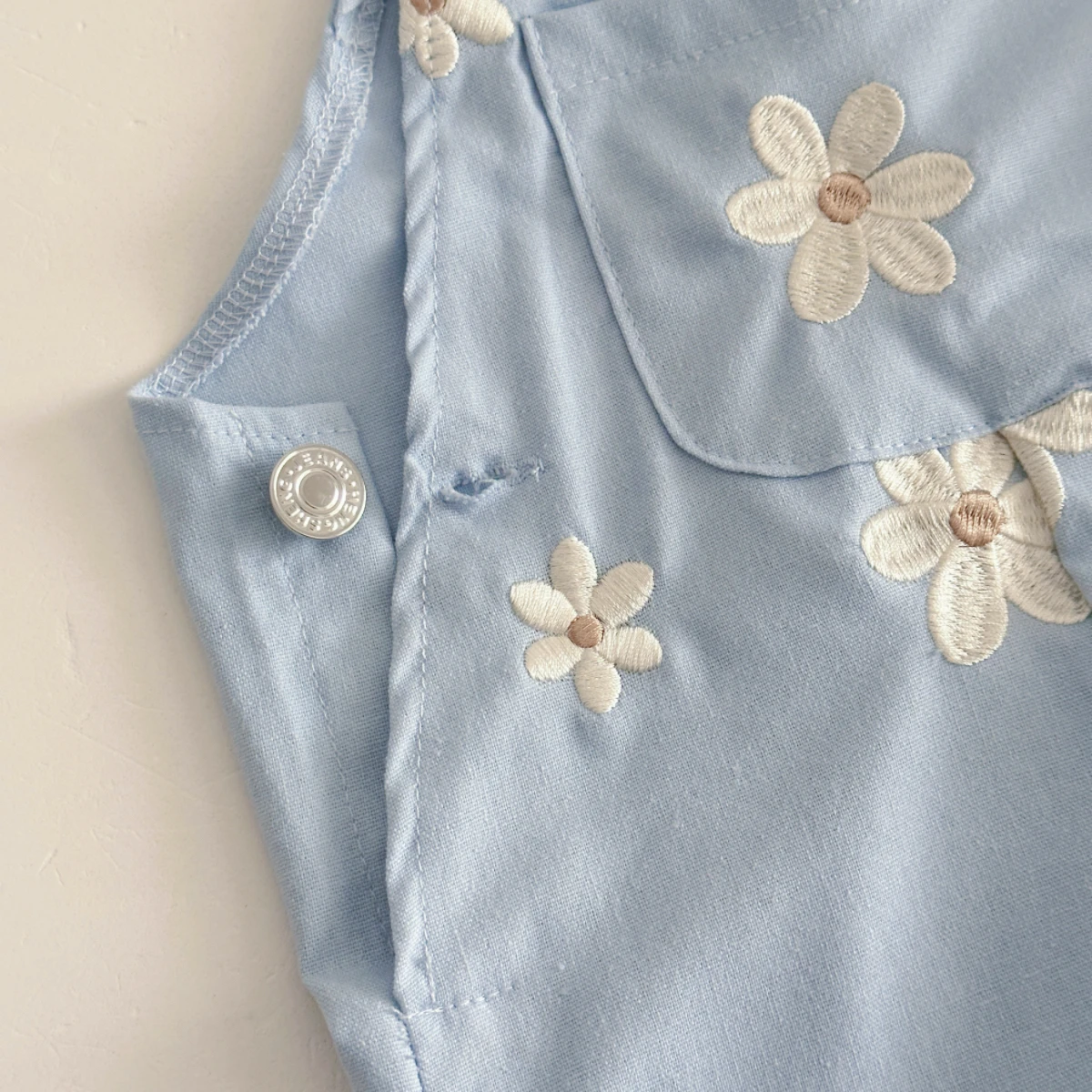 Summer Hot Baby Suspender Pants Sleeveless Flower Embroidery Loose Overalls Romper Girls Jumpsuits Boys Clothes with Pockets