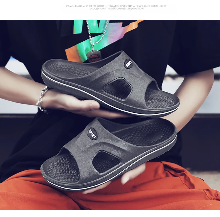 New slippers men's summer 2025 new trend home indoor bathroom bathing leisure wear-resistant outdoor beach shoes light 40-45