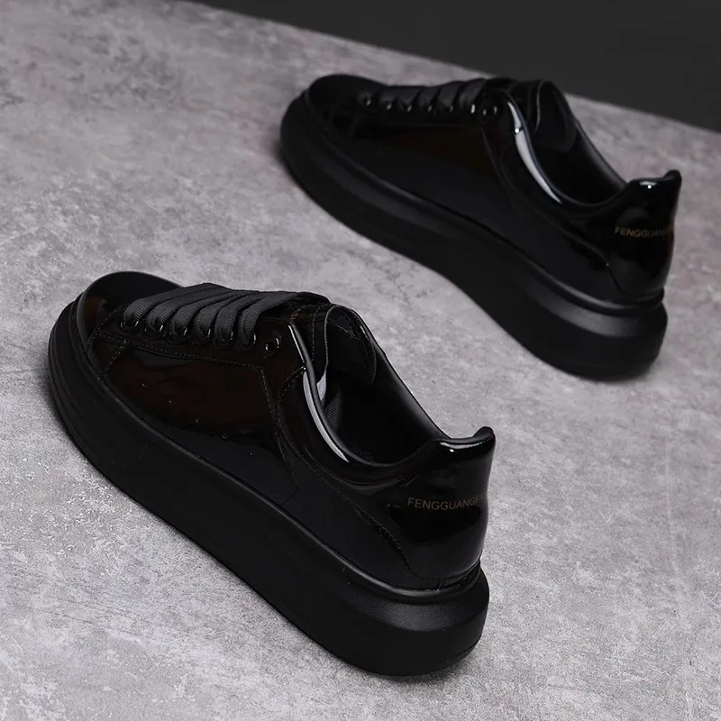 Classic white casual men's and women's shoes non-slip lightweight tennis walking shoes men's outdoor running shoes
