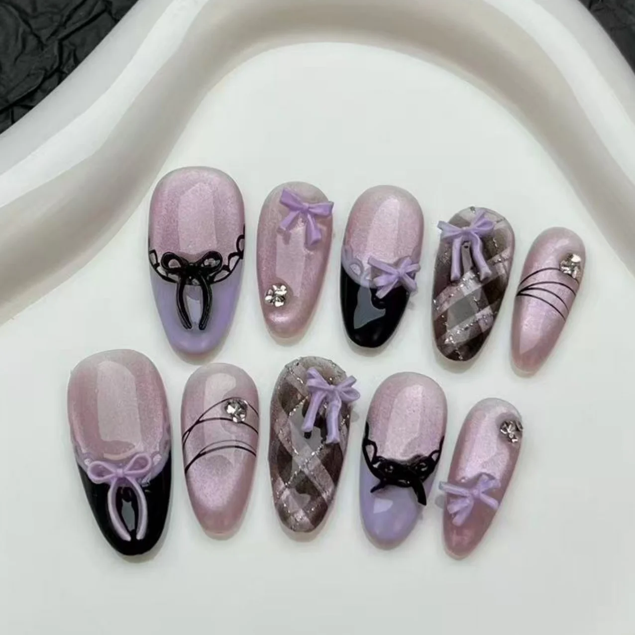 10pcs Purple Cat's Eye Handmade Fake Nails Tips Glitter Mid-length Oval Press on Nails Art Bow Rhinestone Design False Nail Sets