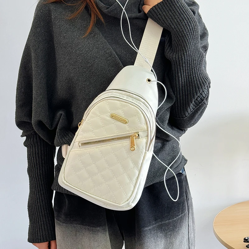 Neutral Style Backpack for Men and Women, with Multiple Color Slanted Fabric and Nylon Material. Suitable for Travel.