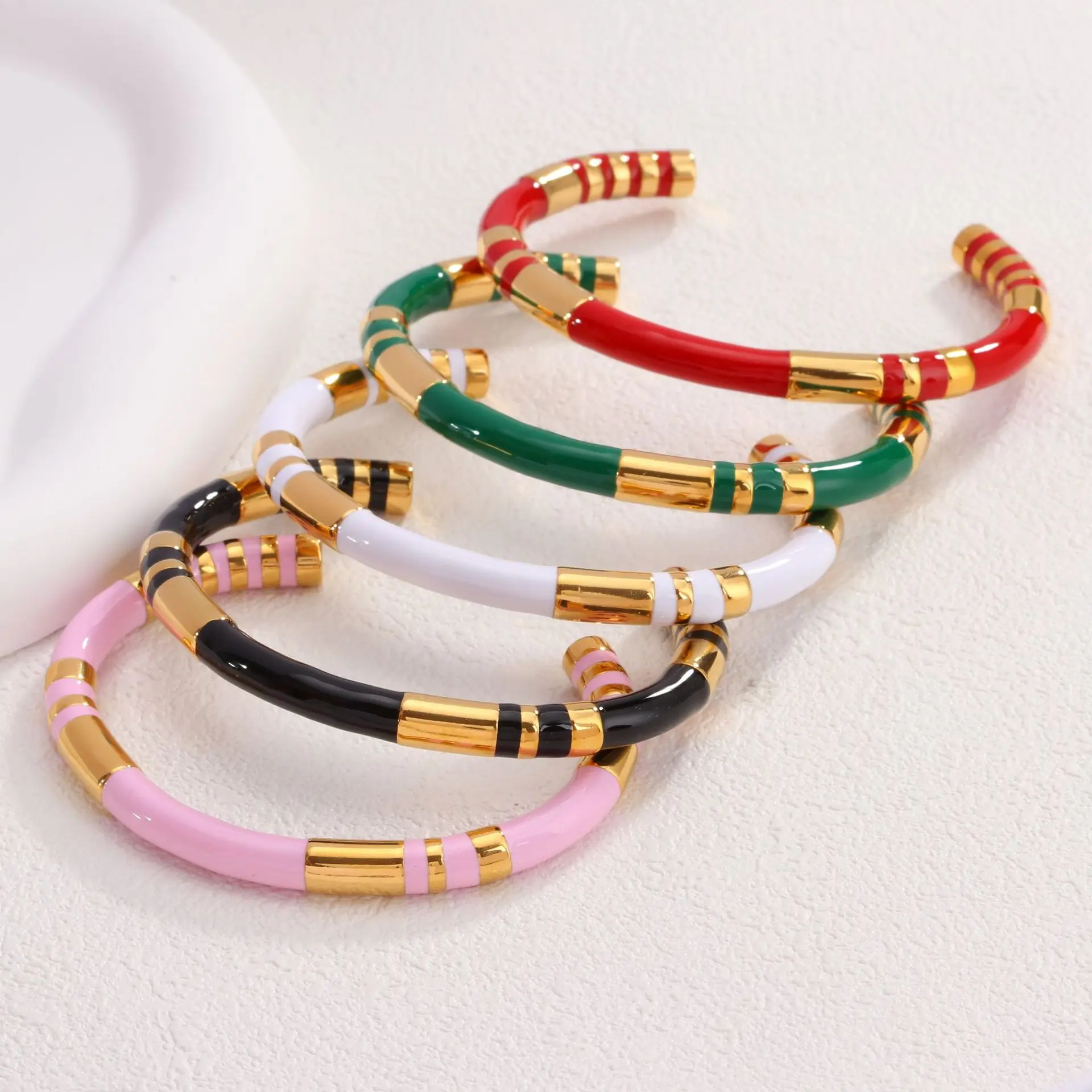 Vintage Bamboo Enamel Waterproof C-shaped Enamel Hand Bracelet Ladies Stainless Steel Gold Plated High Touch Bracelet